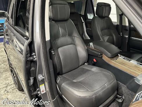 Used 2018 Land Rover Range Rover Supercharged AWD/4WD image 13