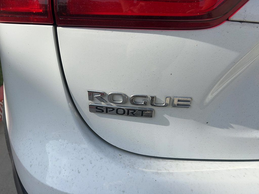 Used 2021 Nissan Rogue Sport S FWD image 12