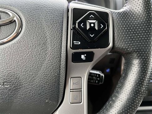 Used 2023 Toyota 4Runner Limited image 18