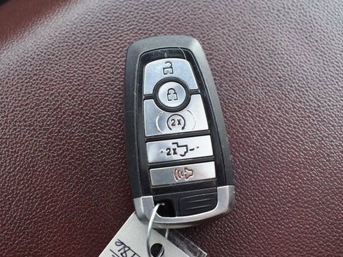 Used 2023 Ford F150 Lariat w/ Equipment Group 502A High image 41