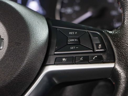 Used 2021 Nissan Kicks SR image 14