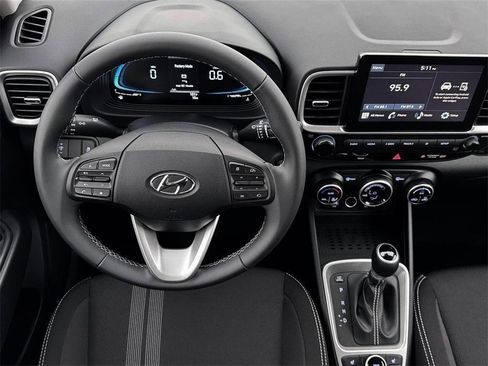 New 2026 Hyundai Venue SEL image 17