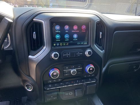 Used 2022 GMC Sierra 2500 Denali w/ Denali Ultimate Package image 20