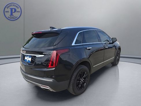 Used 2022 Cadillac XT5 Premium Luxury w/ Technology Package AWD/4WD image 7