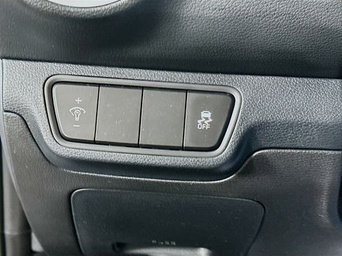 Used 2024 Kia Forte LXS image 17