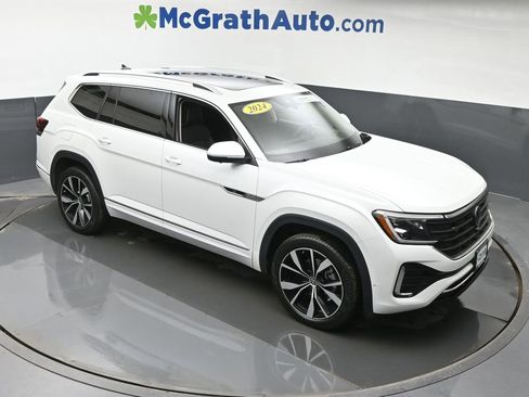 Used 2024 Volkswagen Atlas SEL Premium R-Line image 3