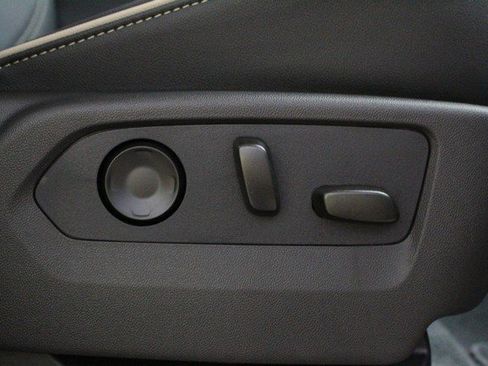 New 2026 GMC Yukon Elevation image 11