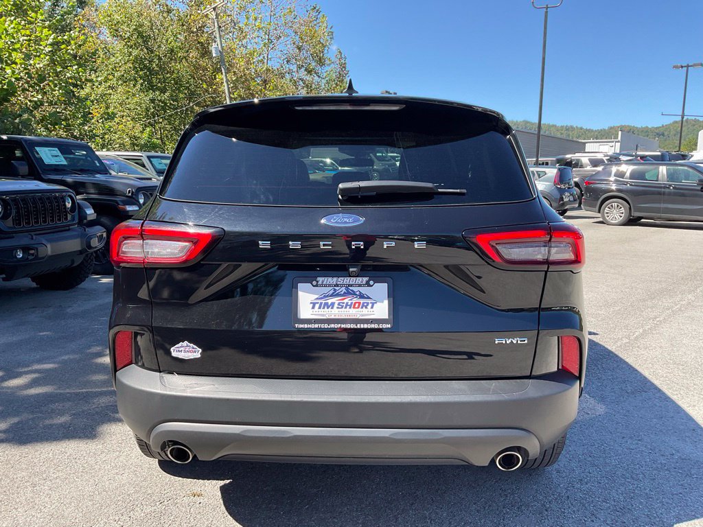 Used 2025 Ford Escape ST-Line Select AWD/4WD image 5