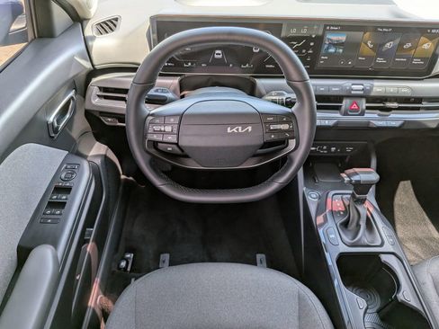 Certified 2025 Kia K4 GT-Line Turbo FWD image 14