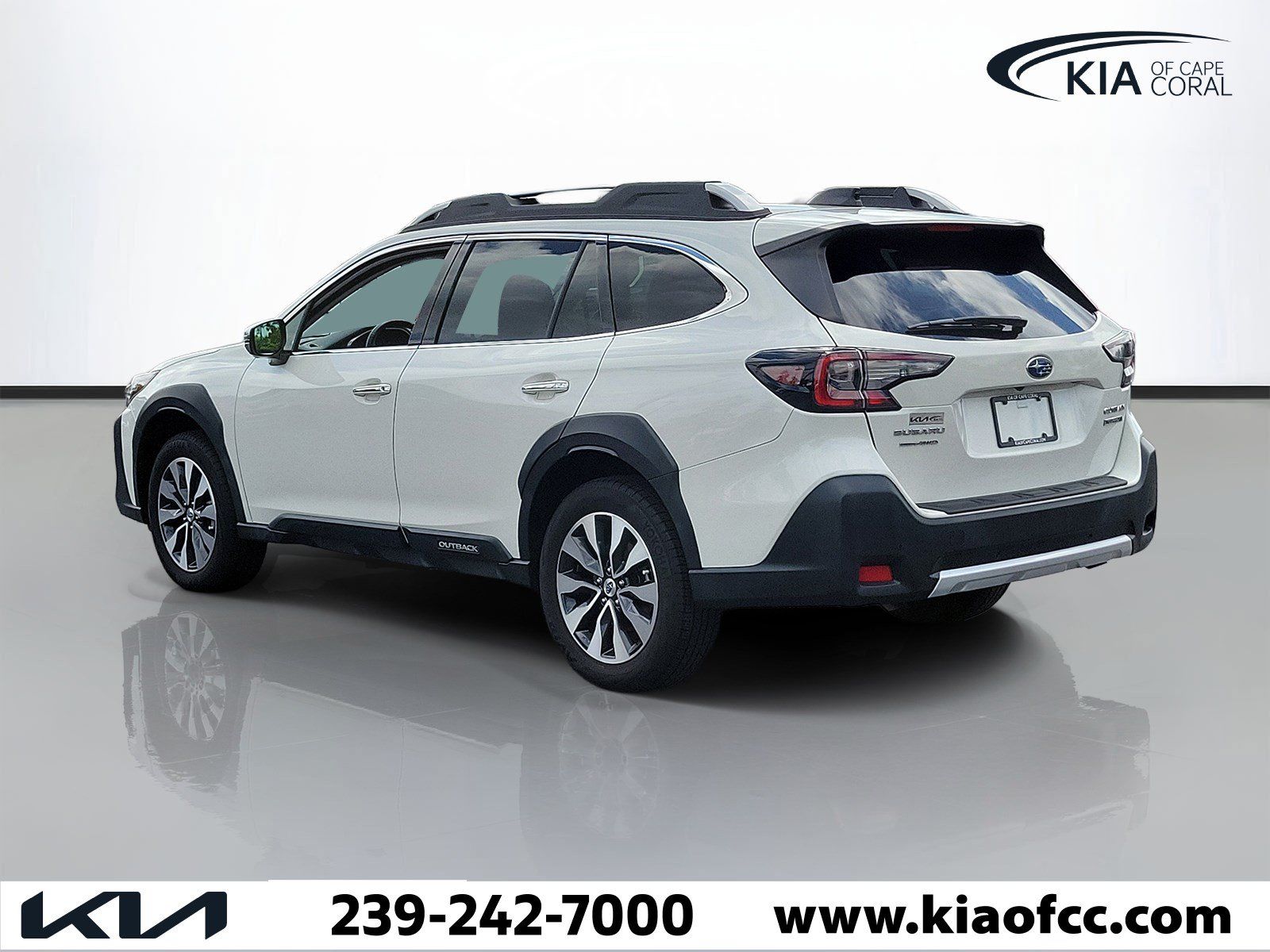 Used 2024 Subaru Outback Touring XT AWD/4WD image 4