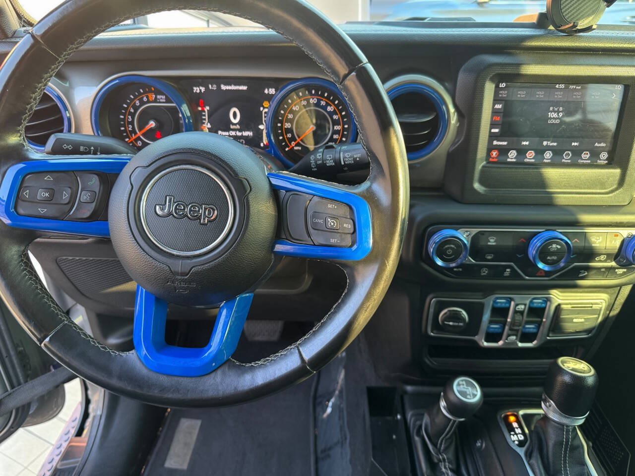 Used 2018 Jeep Wrangler Unlimited Sahara w/ LED Lighting Group AWD/4WD image 22