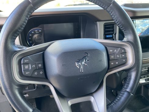 Used 2021 Ford Bronco Outer Banks image 12