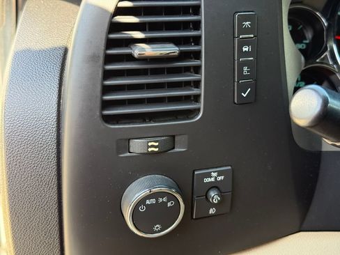 Used 2011 Chevrolet Silverado 1500 LT w/ All-Star Edition RWD image 23