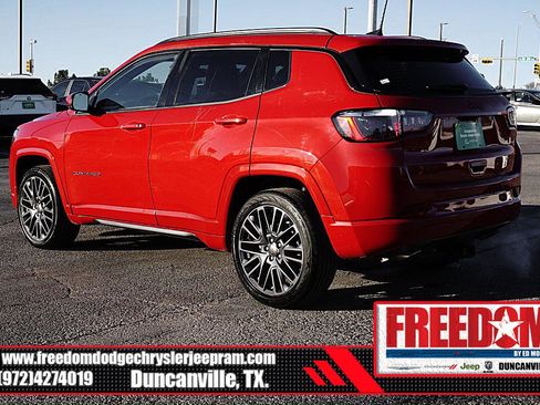 Certified 2023 Jeep Compass Limited image 3