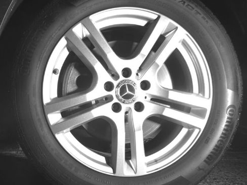 Used 2020 Mercedes-Benz GLB 250 4MATIC image 9