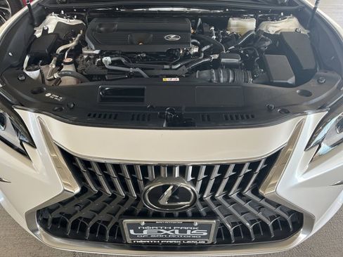 Certified 2023 Lexus ES 300h w/ Premium Package image 28