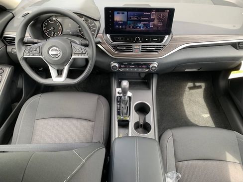 New 2026 Nissan Altima 2.5 SV w/ SV Special Edition Package FWD image 11