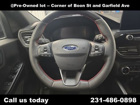 Used 2025 Ford Escape ST-Line Select image 18