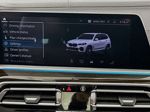 Used 2021 BMW X5 xDrive45e w/ M Sport Package image 12