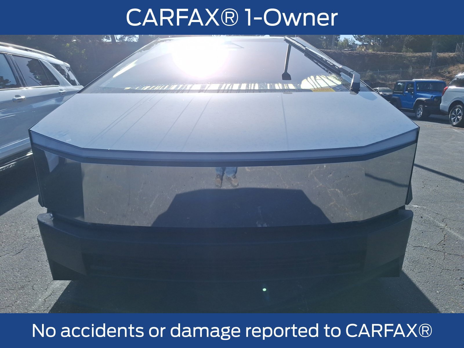 Used 2025 Tesla Cybertruck AWD Crew Cab image 2