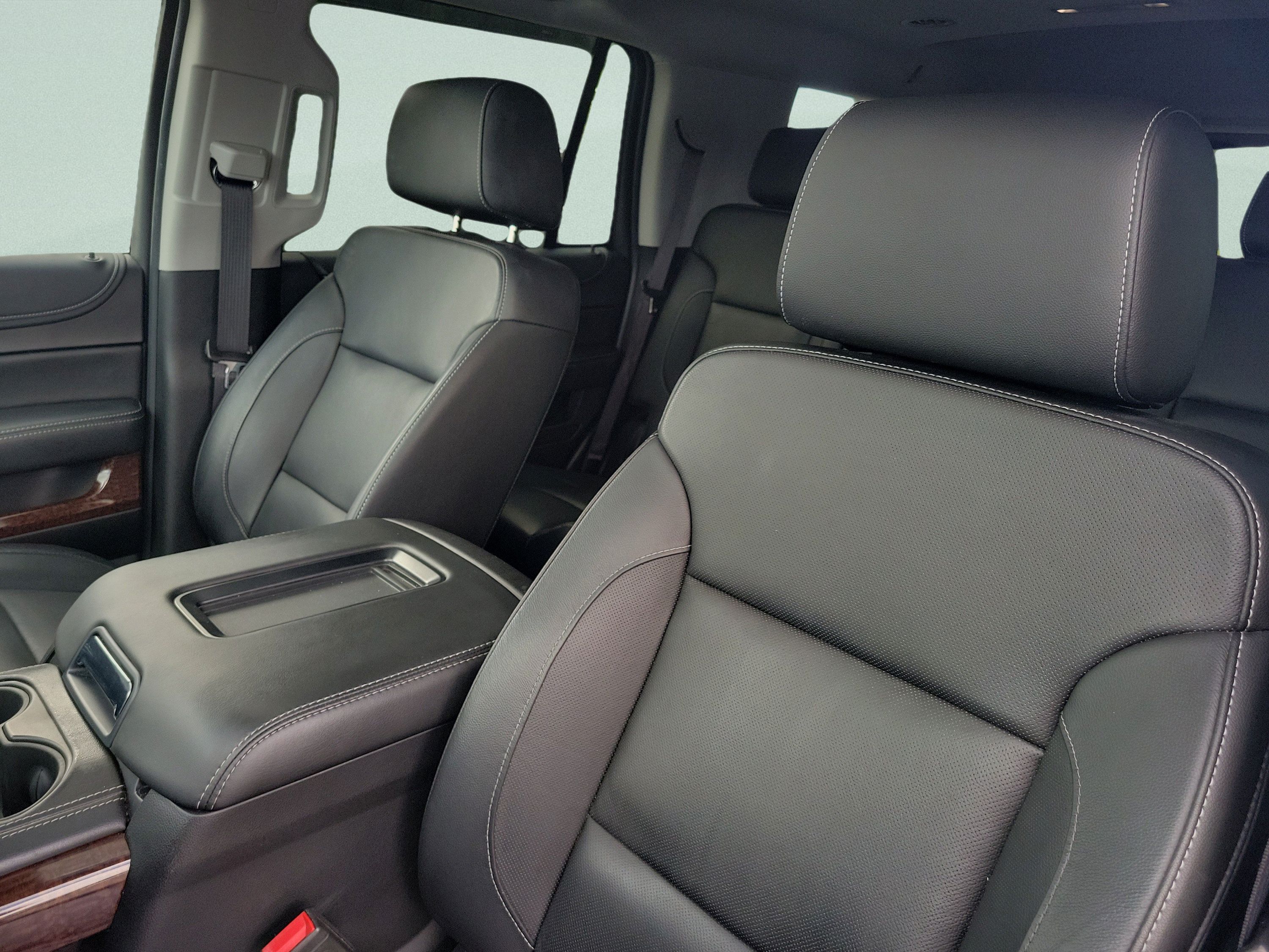 Used 2020 GMC Yukon SLT w/ Open Road Package RWD image 19