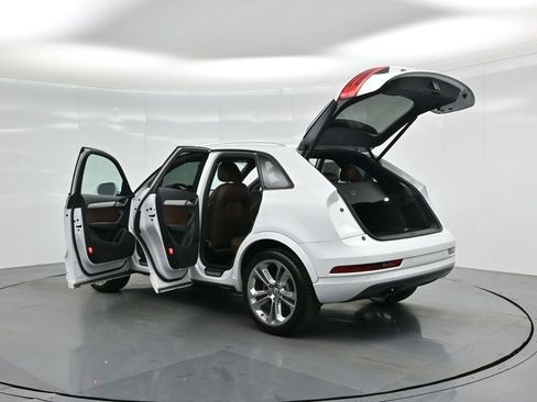 Used 2018 Audi Q3 2.0T Premium image 34