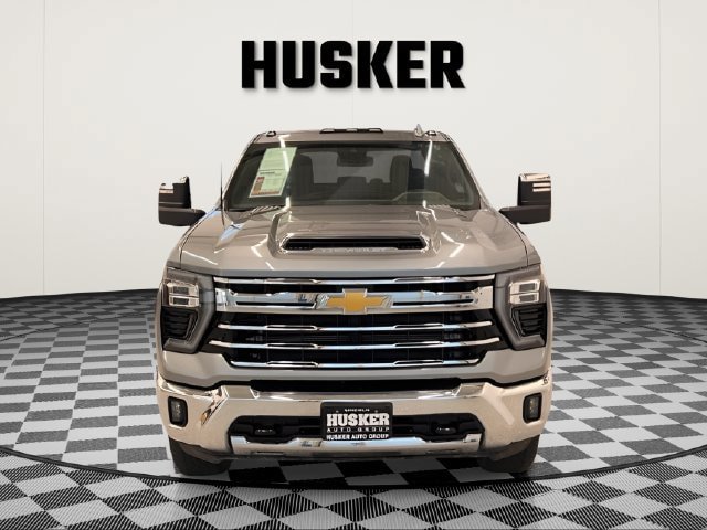 Certified 2025 Chevrolet Silverado 2500 LTZ w/ LTZ Convenience Package AWD/4WD image 2
