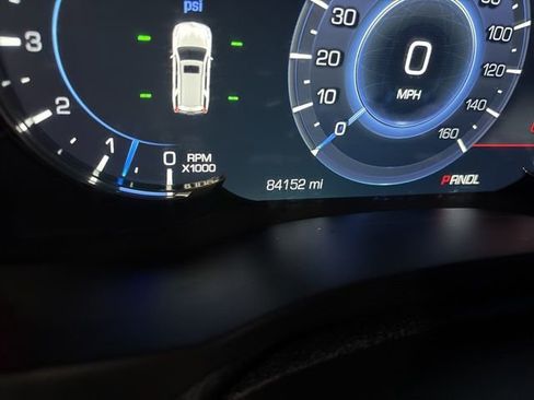 Used 2019 Cadillac Escalade Premium Luxury image 23