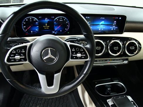 Used 2020 Mercedes-Benz A 220 A 220 image 6