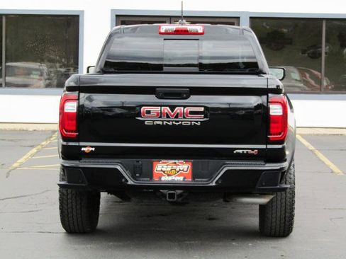 Used 2025 GMC Canyon AT4 AWD/4WD image 9