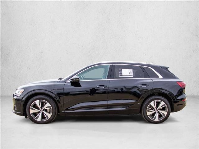 Used 2024 Audi Q8 e-tron Premium Plus AWD/4WD image 8