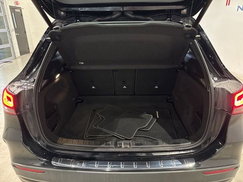 Used 2021 Mercedes-Benz GLA 35 AMG 4MATIC image 34