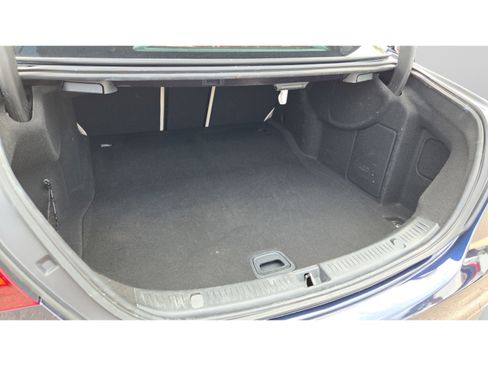 Used 2023 Mercedes-Benz E 350 Sedan image 9