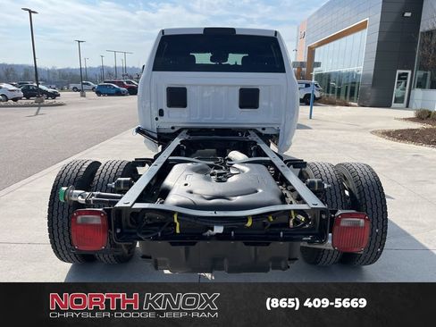 New 2026 RAM 5500 Tradesman AWD/4WD image 17