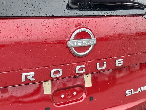 Used 2023 Nissan Rogue SL w/ SL Premium Package image 22