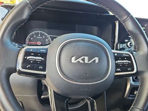 Used 2022 Kia Sorento S image 30