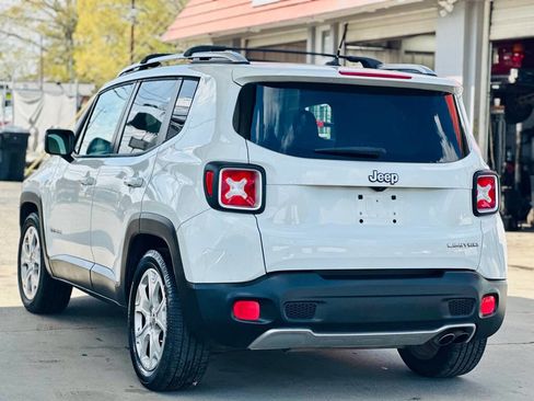 Used 2017 Jeep Renegade Limited image 9