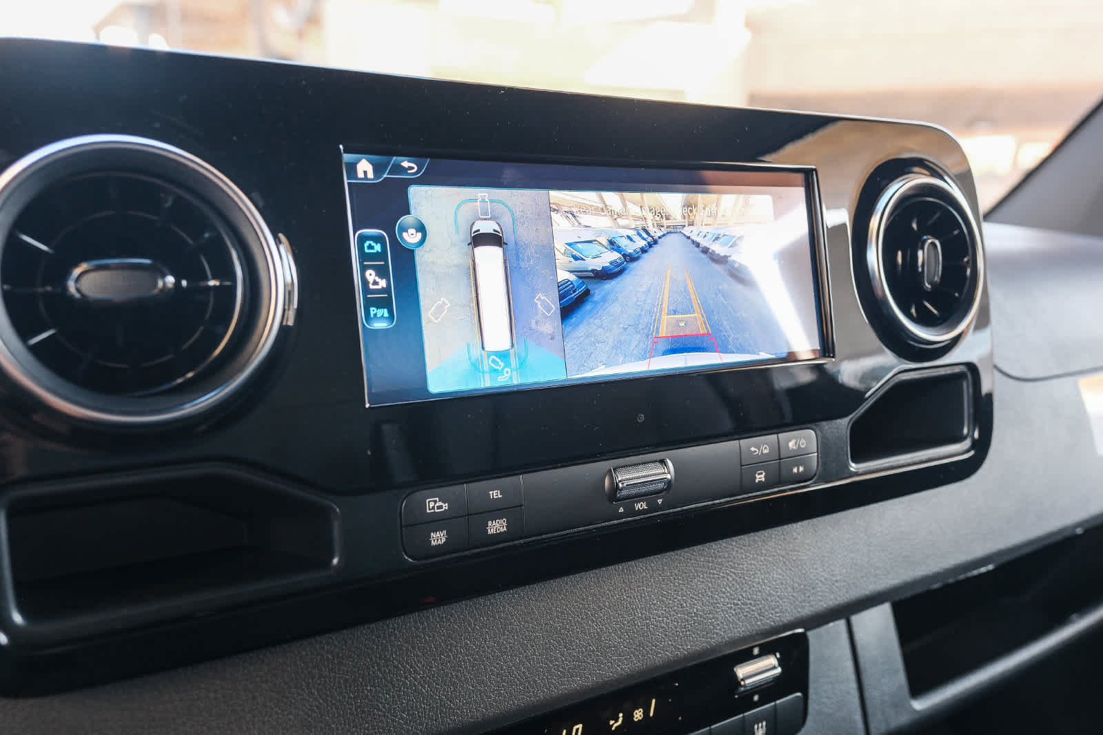 New 2025 Mercedes-Benz eSprinter 170 Cargo image 28