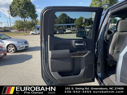 Used 2020 Chevrolet Silverado 1500 RST w/ RST Value Package image 11