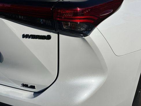 Used 2023 Toyota Highlander XLE image 33