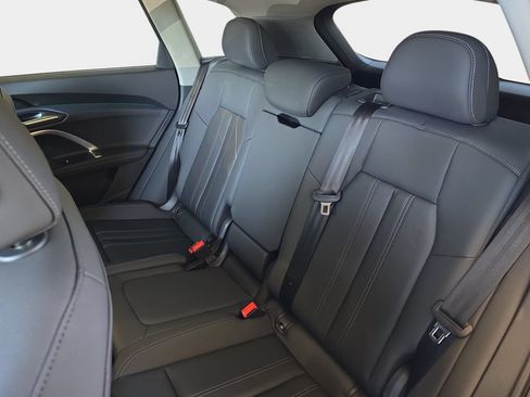 Used 2025 Audi Q5 Premium w/ Convenience Package AWD/4WD image 14