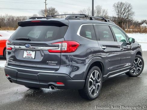 Used 2023 Subaru Ascent Touring image 7