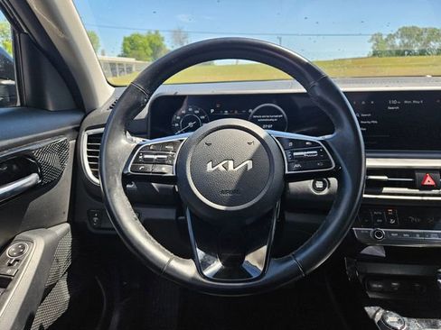 Used 2025 Kia Seltos EX w/ EX Sunroof Package FWD image 14