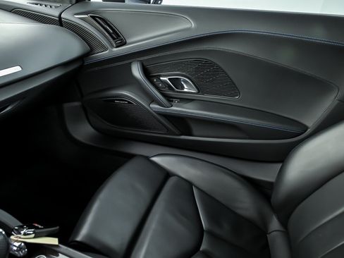 Used 2022 Audi R8 V10 performance RWD image 32