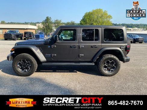 Used 2023 Jeep Wrangler Unlimited Rubicon 4xe w/ Cold Weather Group AWD/4WD image 8