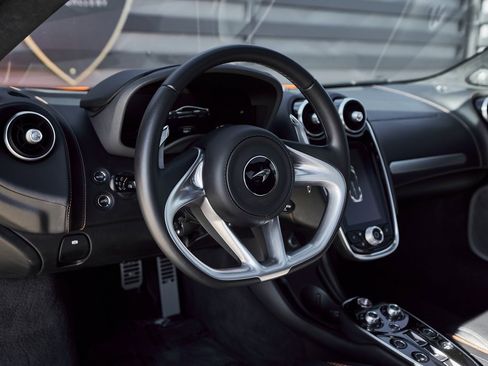 Used 2023 McLaren GT image 36