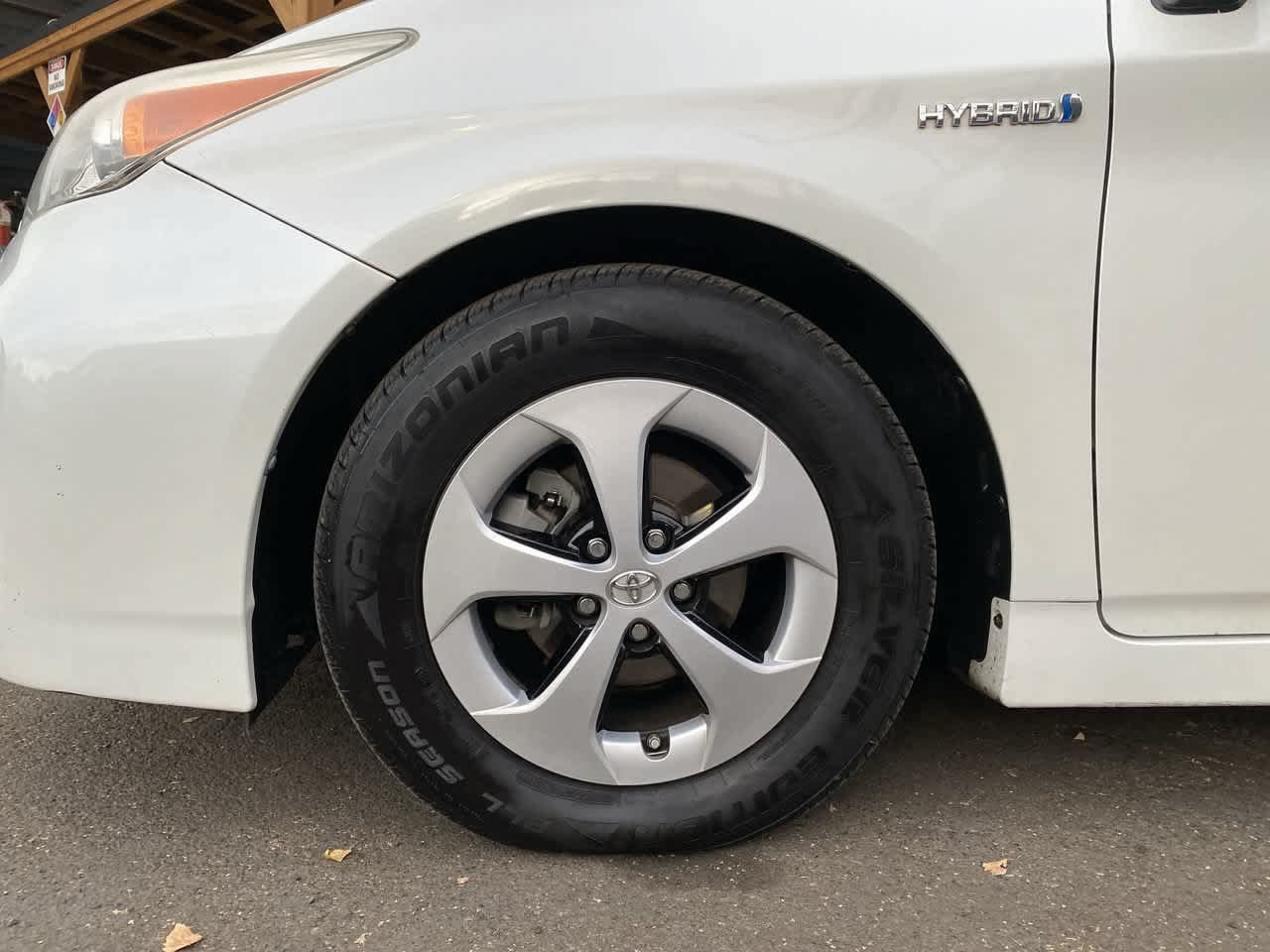 Used 2014 Toyota Prius Three FWD image 11