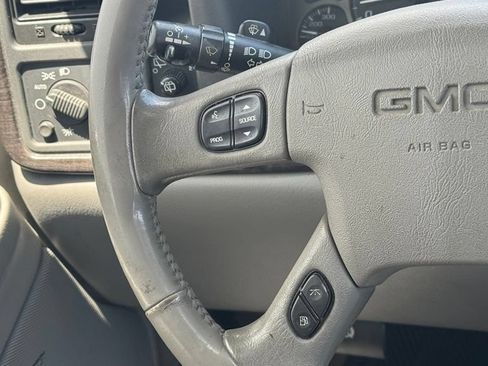 Used 2004 GMC Yukon XL Denali AWD/4WD image 18