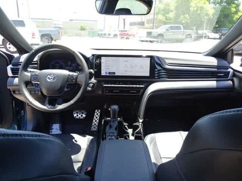 Used 2025 Toyota Camry XSE FWD image 22