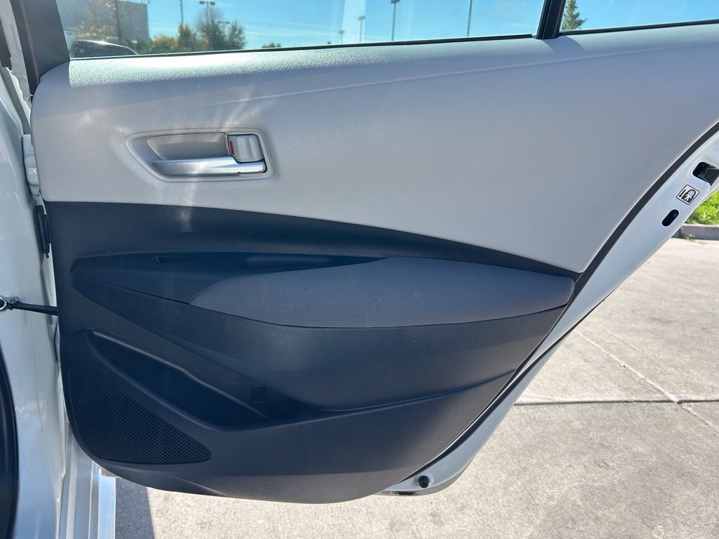 Used 2020 Toyota Corolla LE FWD image 27
